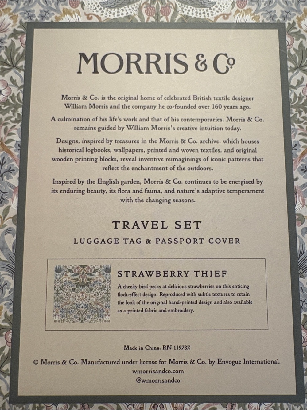 Morris & Co. Strawberry Thief Passport Cover and Luggage Tag Set BNIB - Picture 3 of 3